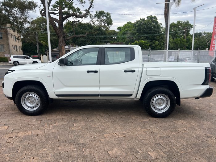 2026 Nissan Navara SL