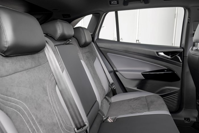 2025 Volkswagen ID.4 Pro
