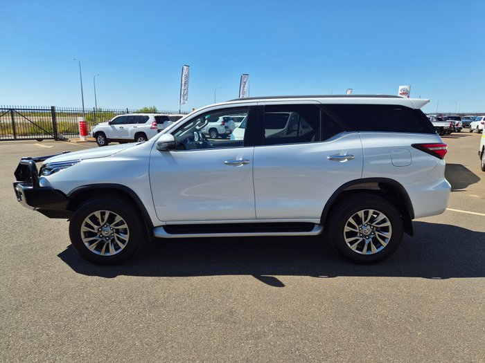 2023 Toyota Fortuner Crusade White