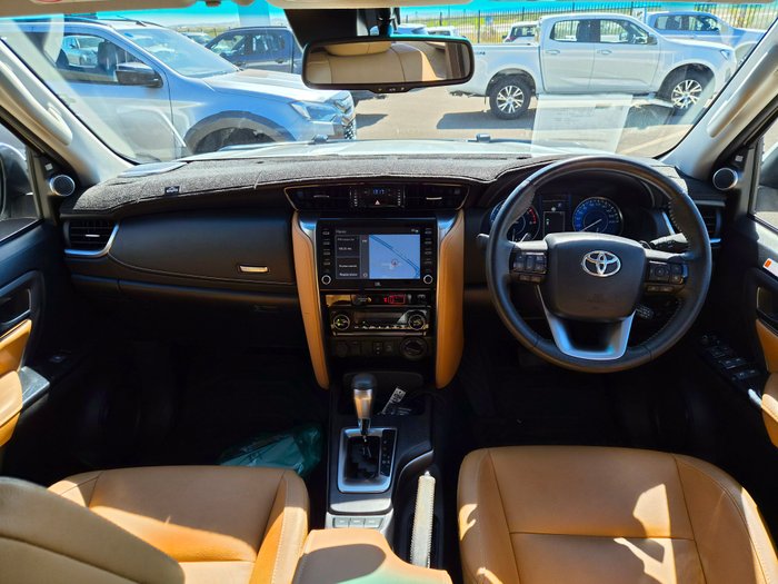 2023 Toyota Fortuner Crusade White