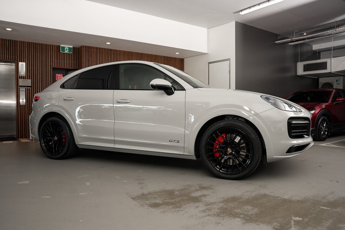 2020 Porsche Cayenne GTS
