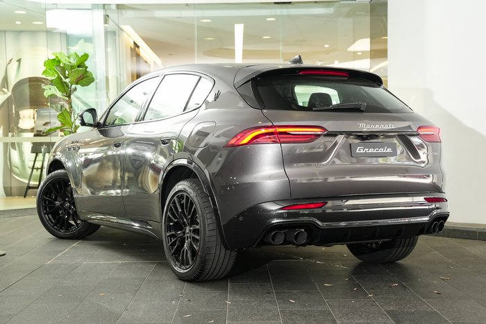 2025 Maserati Grecale MODENA 330HP HYBRID GRIGIO LAVA