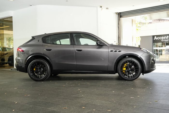 2025 Maserati Grecale MODENA 330HP HYBRID GRIGIO LAVA