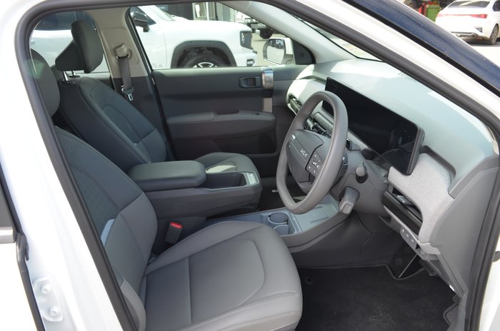 2025 KIA EV3 2025 KIA EV3 SV EV3 EARTH FWD LR SUBTLE GREY INT