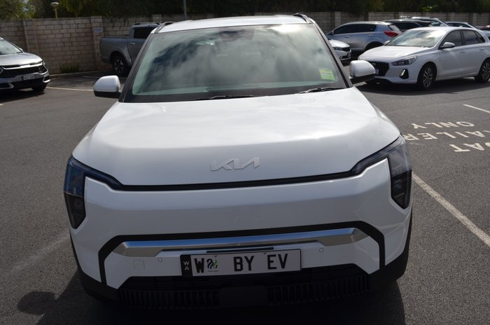 2025 KIA EV3 2025 KIA EV3 SV EV3 EARTH FWD LR SUBTLE GREY INT