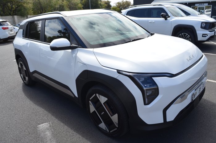 2025 KIA EV3 2025 KIA EV3 SV EV3 EARTH FWD LR SUBTLE GREY INT