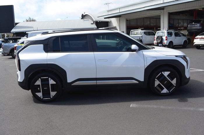 2025 KIA EV3 2025 KIA EV3 SV EV3 EARTH FWD LR SUBTLE GREY INT