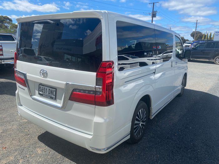 2024 Toyota Granvia