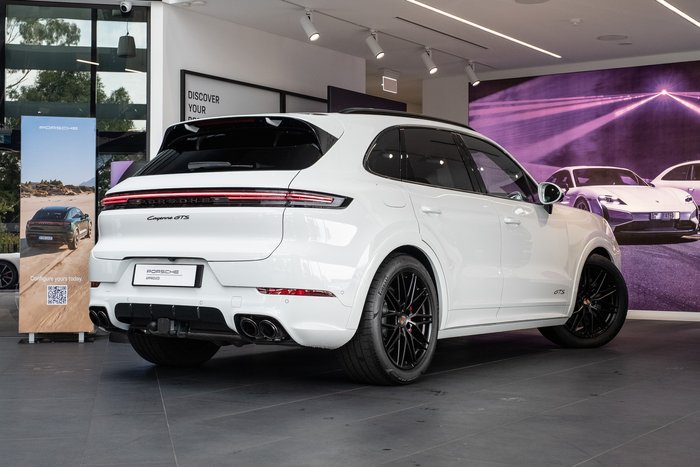 2025 Porsche Cayenne GTS