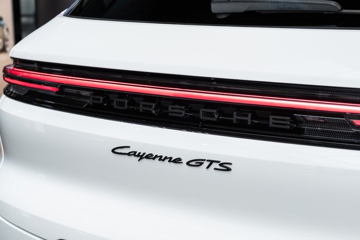 2025 Porsche Cayenne GTS