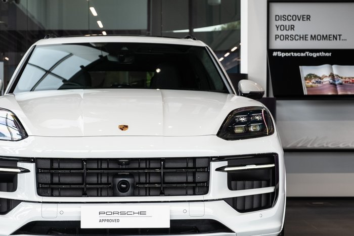 2025 Porsche Cayenne GTS