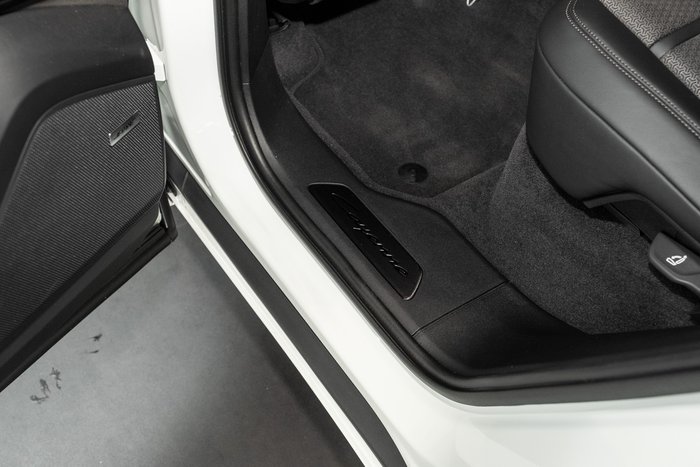 2025 Porsche Cayenne GTS