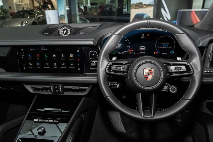 2025 Porsche Cayenne GTS