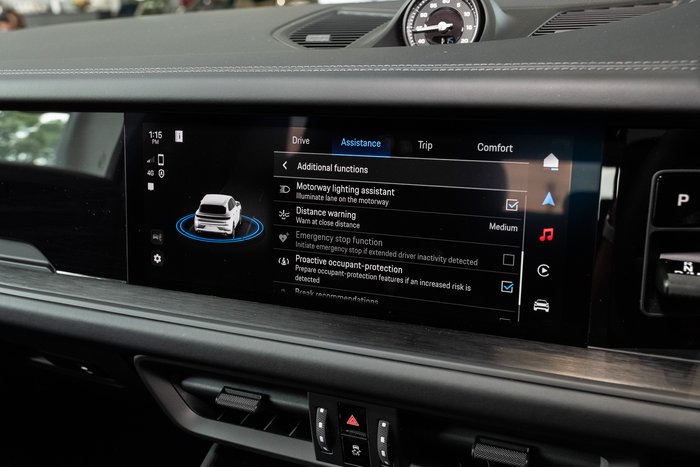 2025 Porsche Cayenne GTS