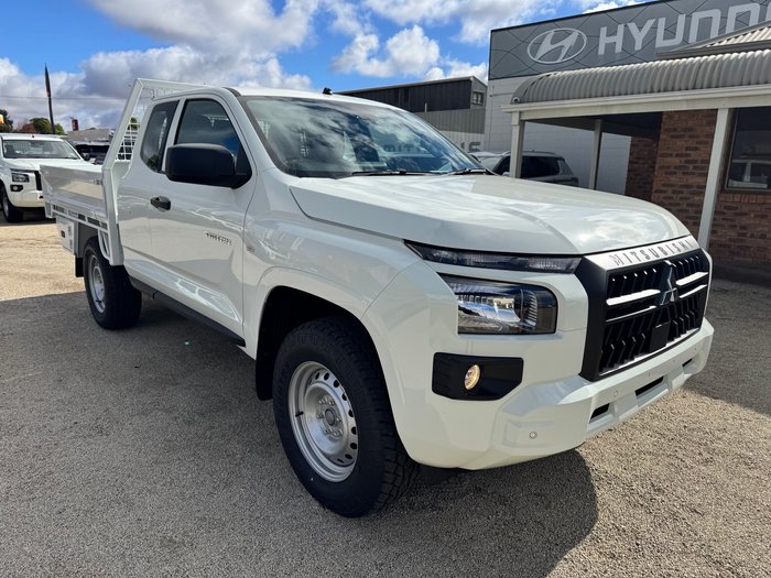 2026 MITSUBISHI Triton GLX
