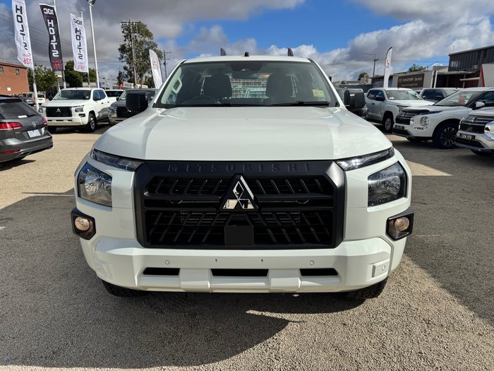 2026 MITSUBISHI Triton GLX