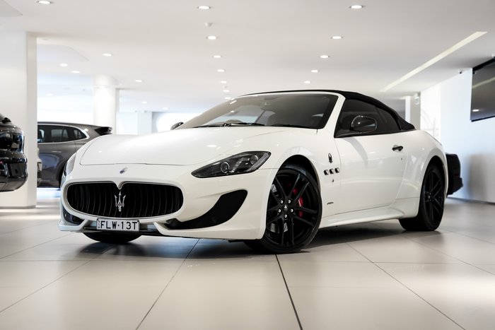 2015 Maserati GranCabrio Sport