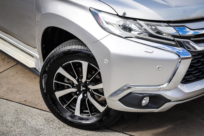 2016 MITSUBISHI PAJERO SPORT EXCEED (4x4)