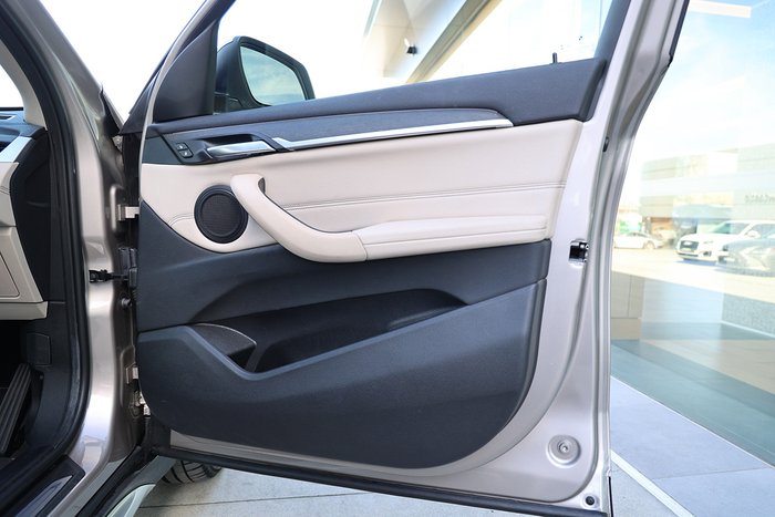2022 BMW X1 sDRIVE 18i