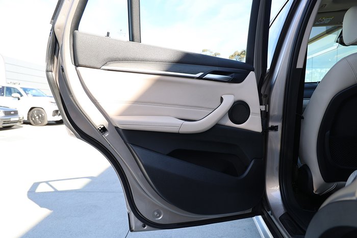 2022 BMW X1 sDRIVE 18i