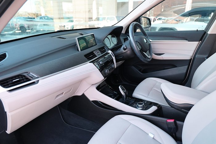 2022 BMW X1 sDRIVE 18i
