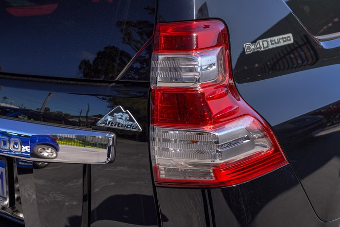 2017 Toyota Landcruiser Prado Altitude