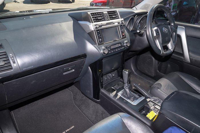 2017 Toyota Landcruiser Prado Altitude
