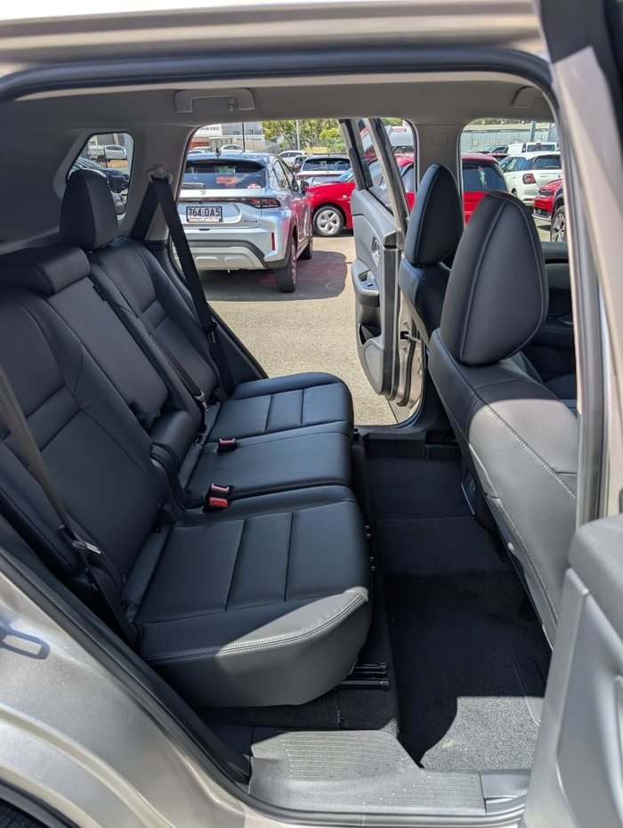 2025 Nissan X-TRAIL ST-L