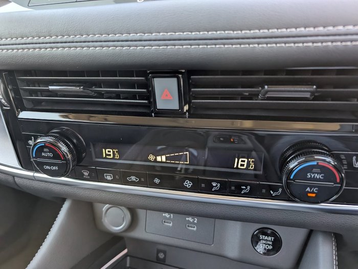 2025 Nissan X-TRAIL ST-L