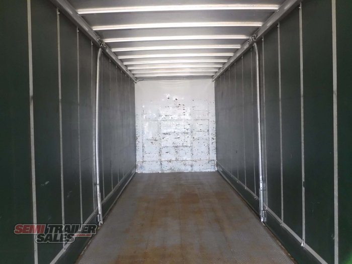 2013 Maxitrans 22 Pallet Curtainsider   