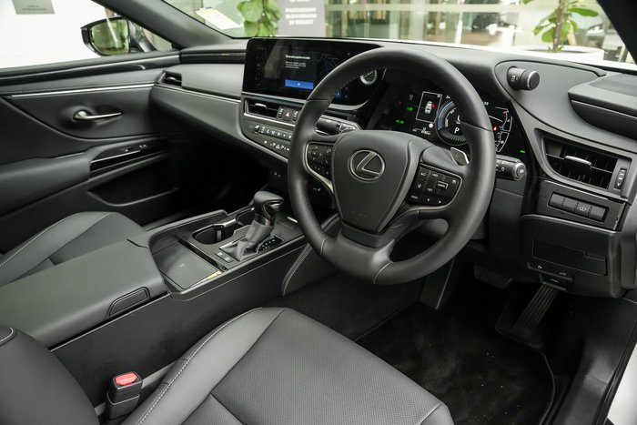 2025 Lexus ES 300h Luxury AXZH10R White