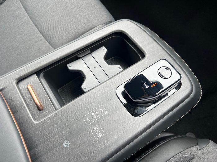 2025 Nissan Ariya Advance