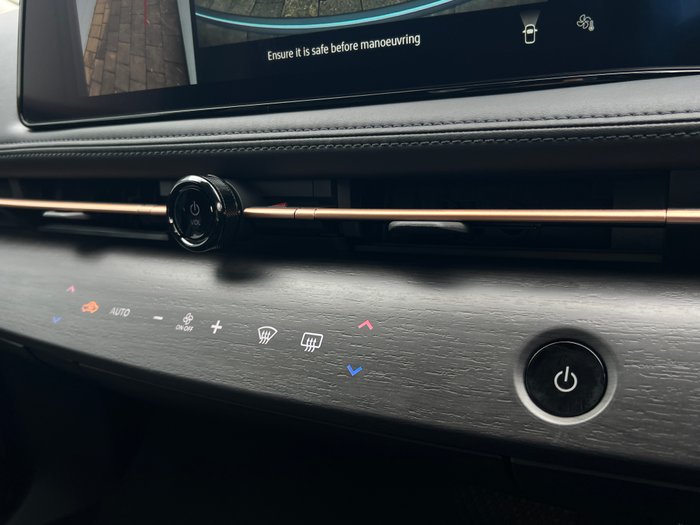 2025 Nissan Ariya Advance