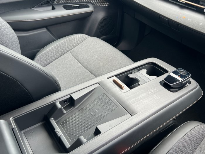 2025 Nissan Ariya Advance