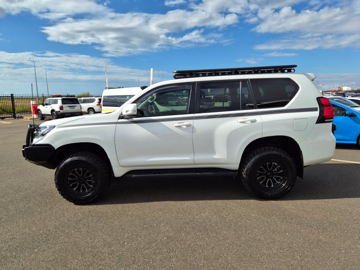 2021 Toyota Prado GXL White
