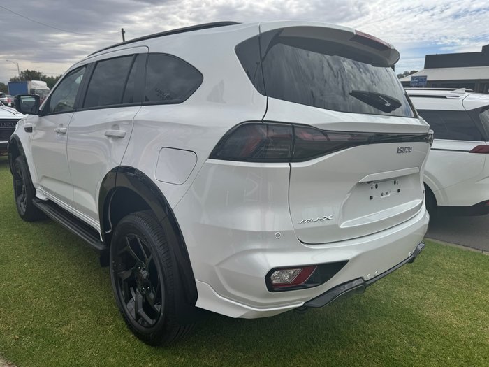 2025 ISUZU MU-X XT
