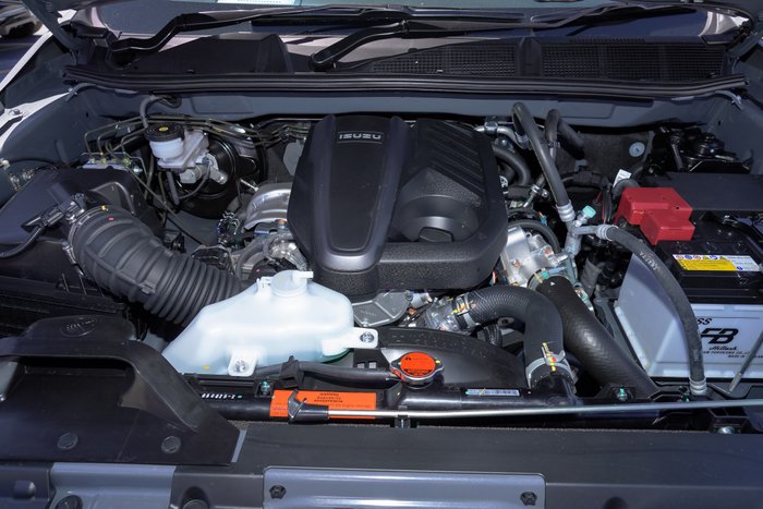 2025 Isuzu D-MAX X-RIDER