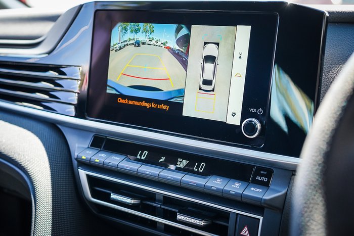 2025 Toyota CAMRY HYBRID Ascent