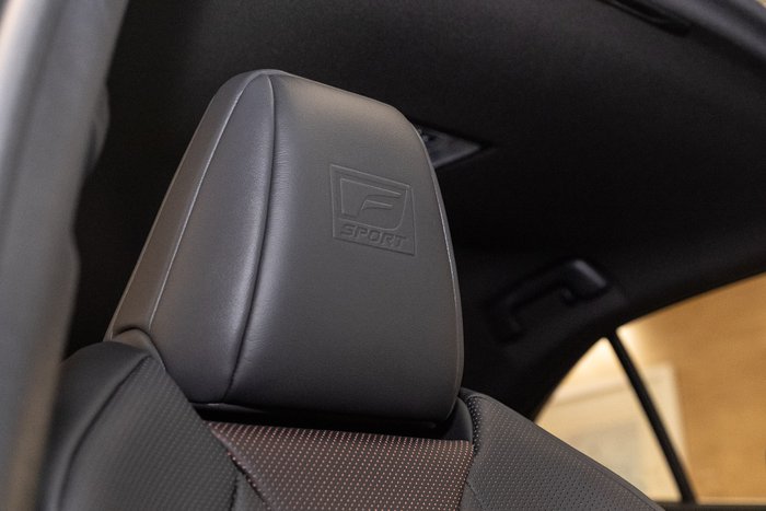 2025 Lexus UX300h F Sport 2WD