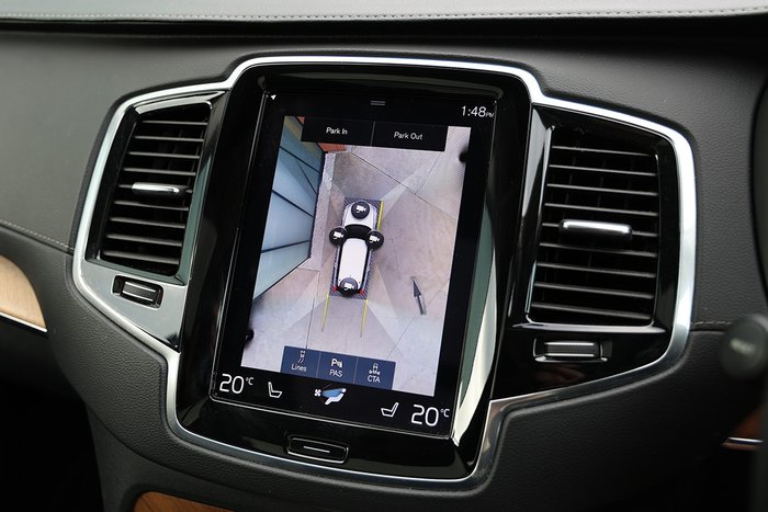 2022 Volvo XC90 B6 Inscription