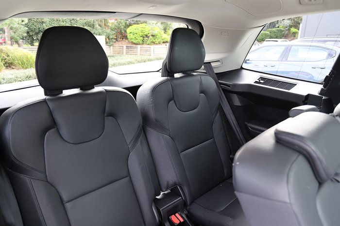 2022 Volvo XC90 B6 Inscription