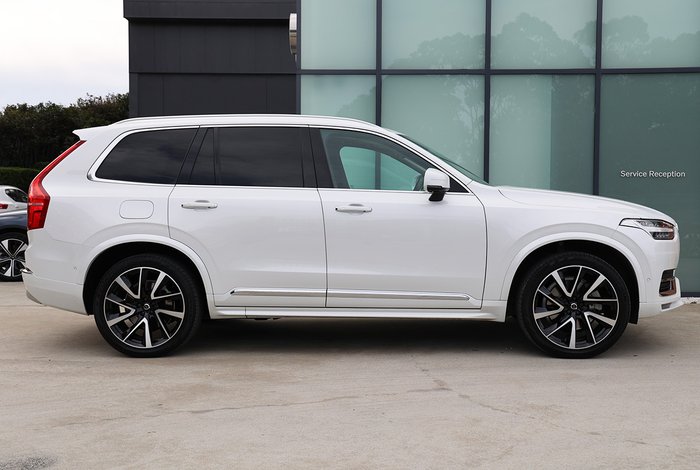 2022 Volvo XC90 B6 Inscription