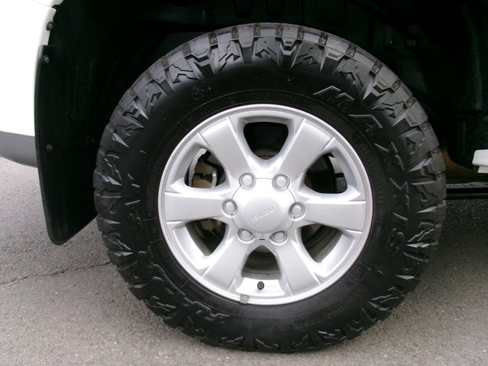 2021 ISUZU MU-X LS-M (4x4)