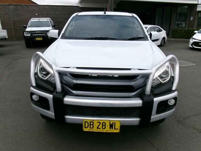 2021 ISUZU MU-X LS-M (4x4)