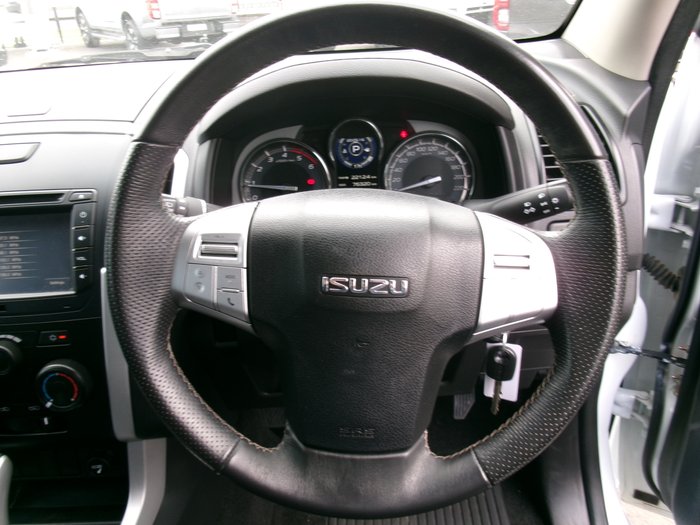 2021 ISUZU MU-X LS-M (4x4)