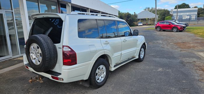 2004 Mitsubishi Pajero GLS NP MY04 White