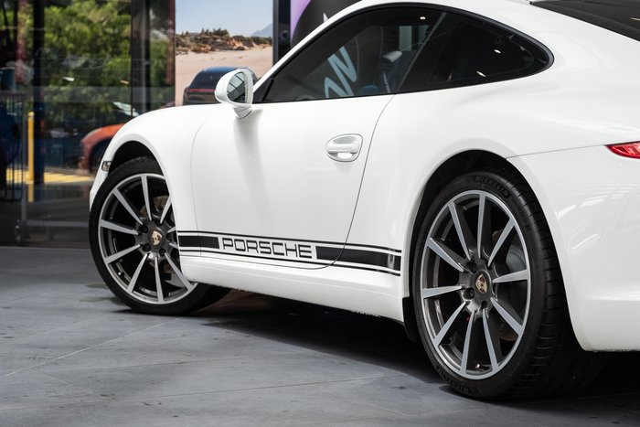 2013 Porsche 911 Carrera 4