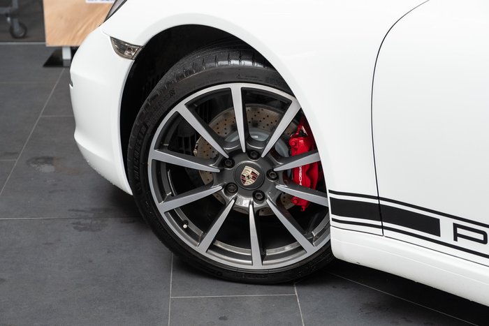 2013 Porsche 911 Carrera 4