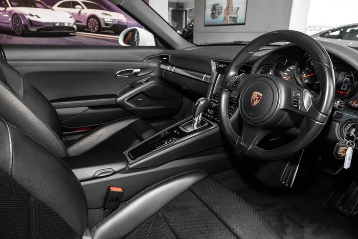 2013 Porsche 911 Carrera 4