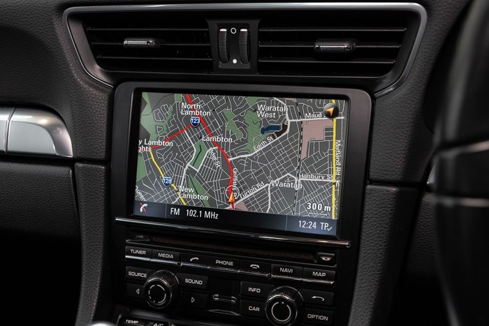 2013 Porsche 911 Carrera 4